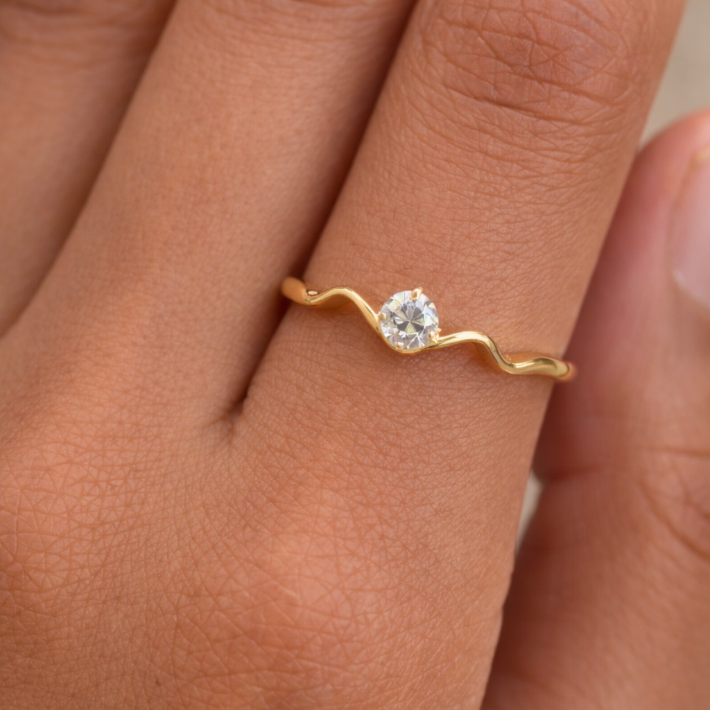 Nevitha Wavy CZ Stone Ring