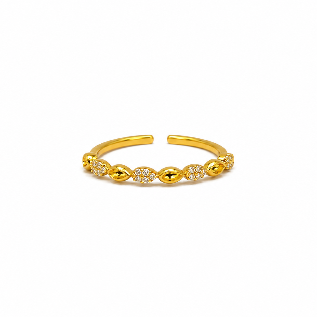 Kiara Twisted Leaf Adjustable Ring