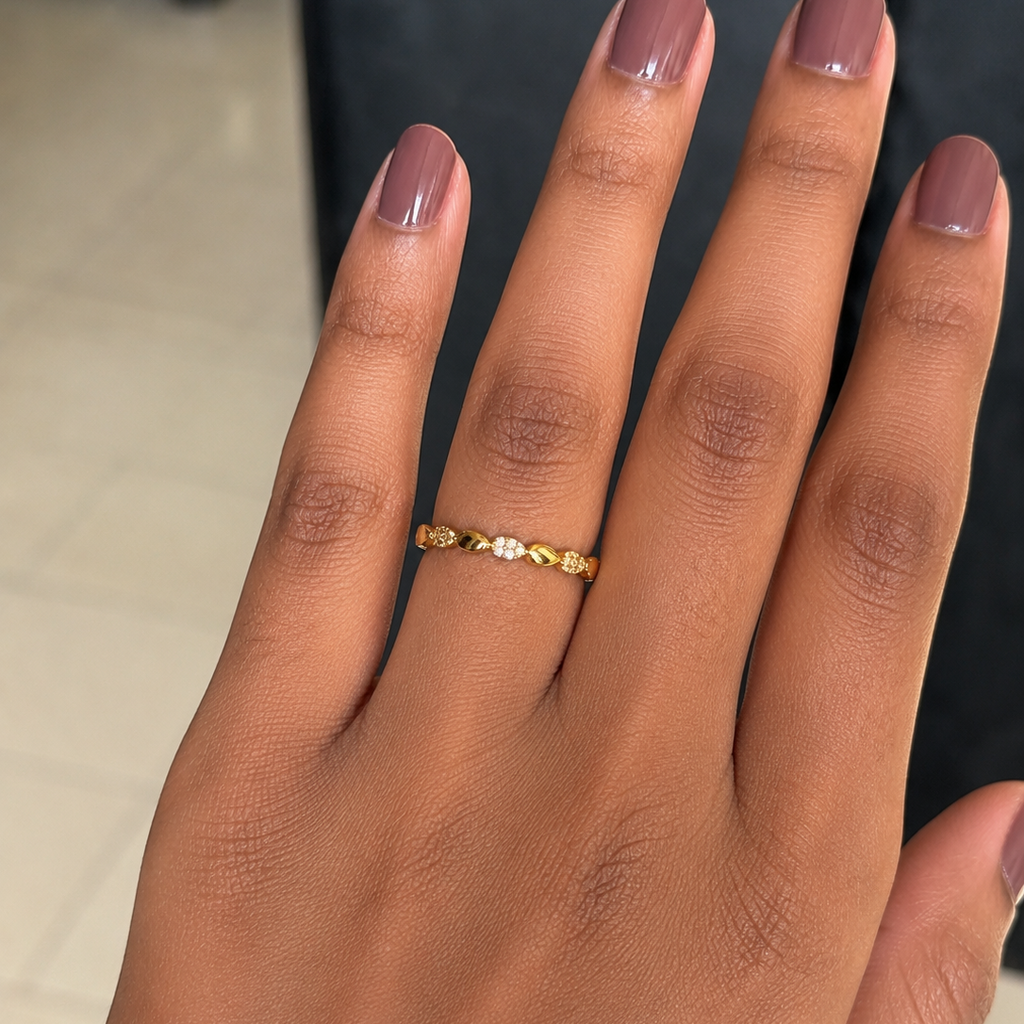Kiara Twisted Leaf Adjustable Ring