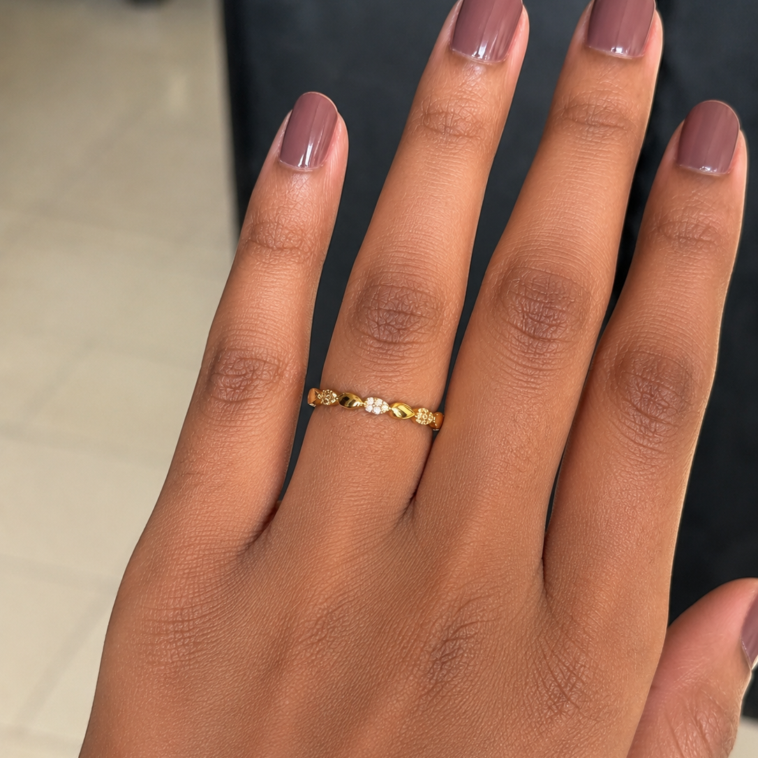 Kiara Twisted Leaf Adjustable Ring