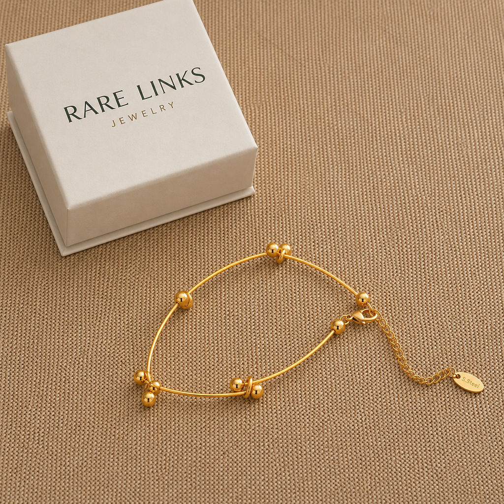 Vivienne Gold Link Bracelet