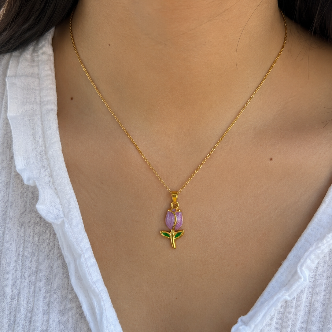 Lissette Tulip Pendant Necklace