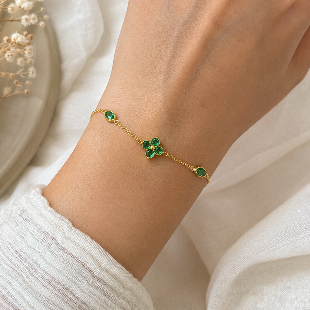 Merren Clover Delicate Chain Bracelet