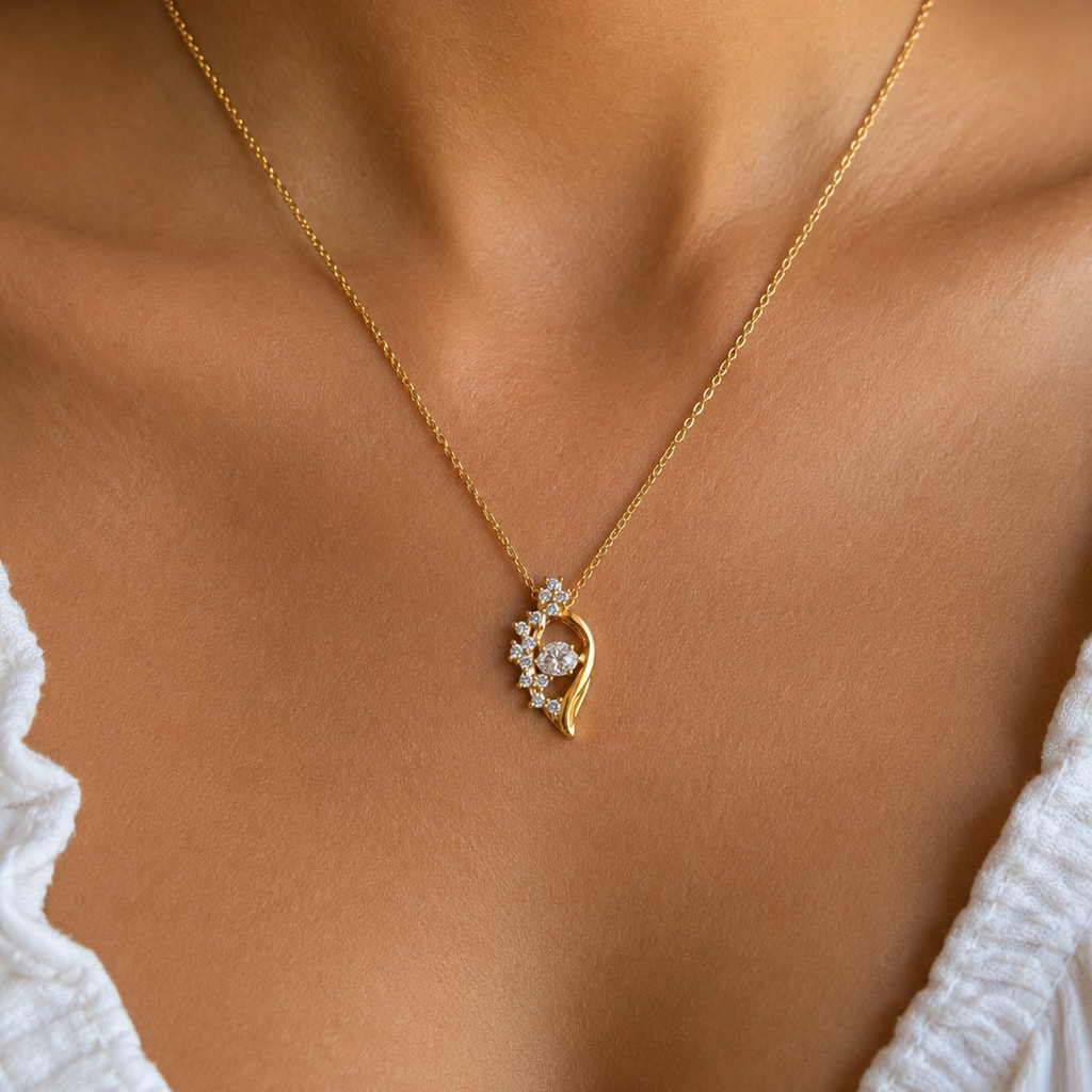 Marei Floral Leaf Necklace
