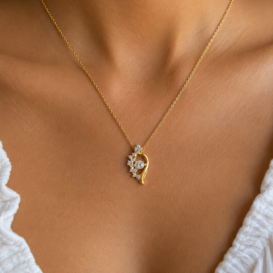 Marei Floral Leaf Necklace