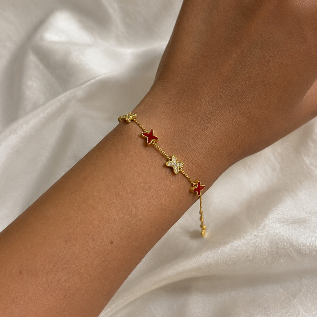 Omvya Red Clover Charm Bracelet