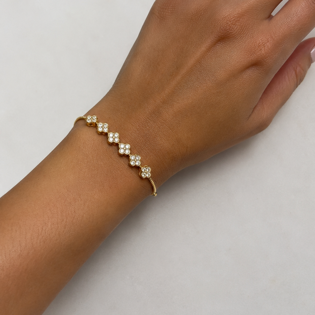 Aisla Daisy Bloom Adjustable Bracelet
