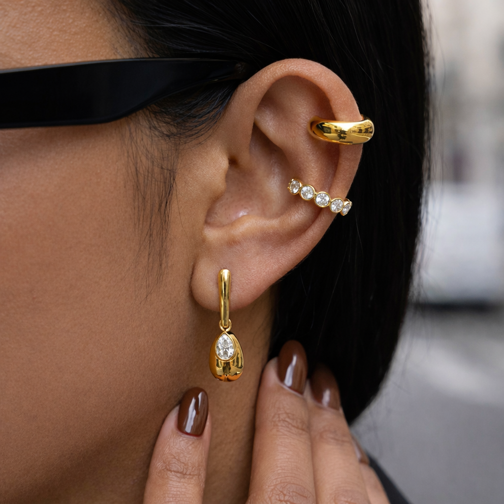 Ismera Gold Teardrop Dangle Earrings