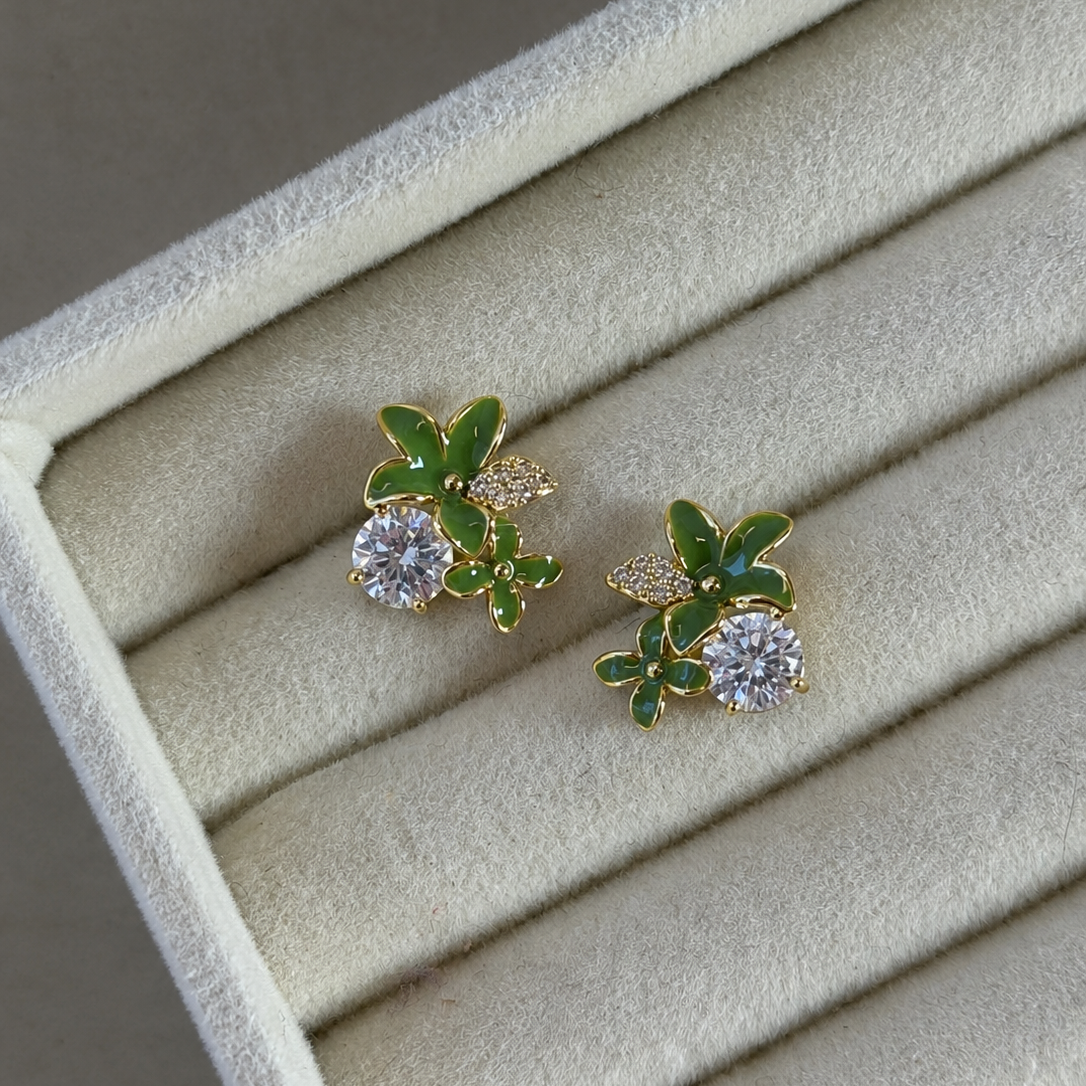 Arlisse Green Floral Stud Earrings