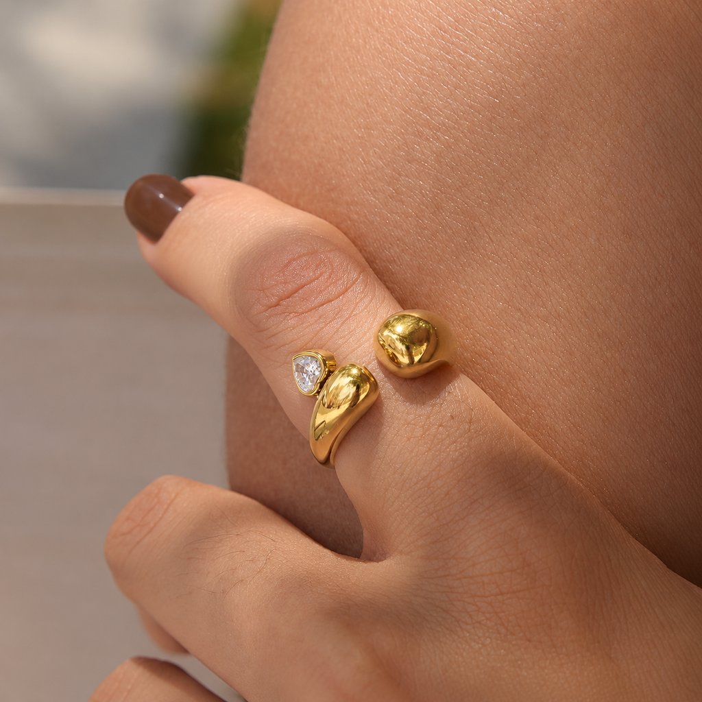 Amelia Open Heart Adjustable Ring