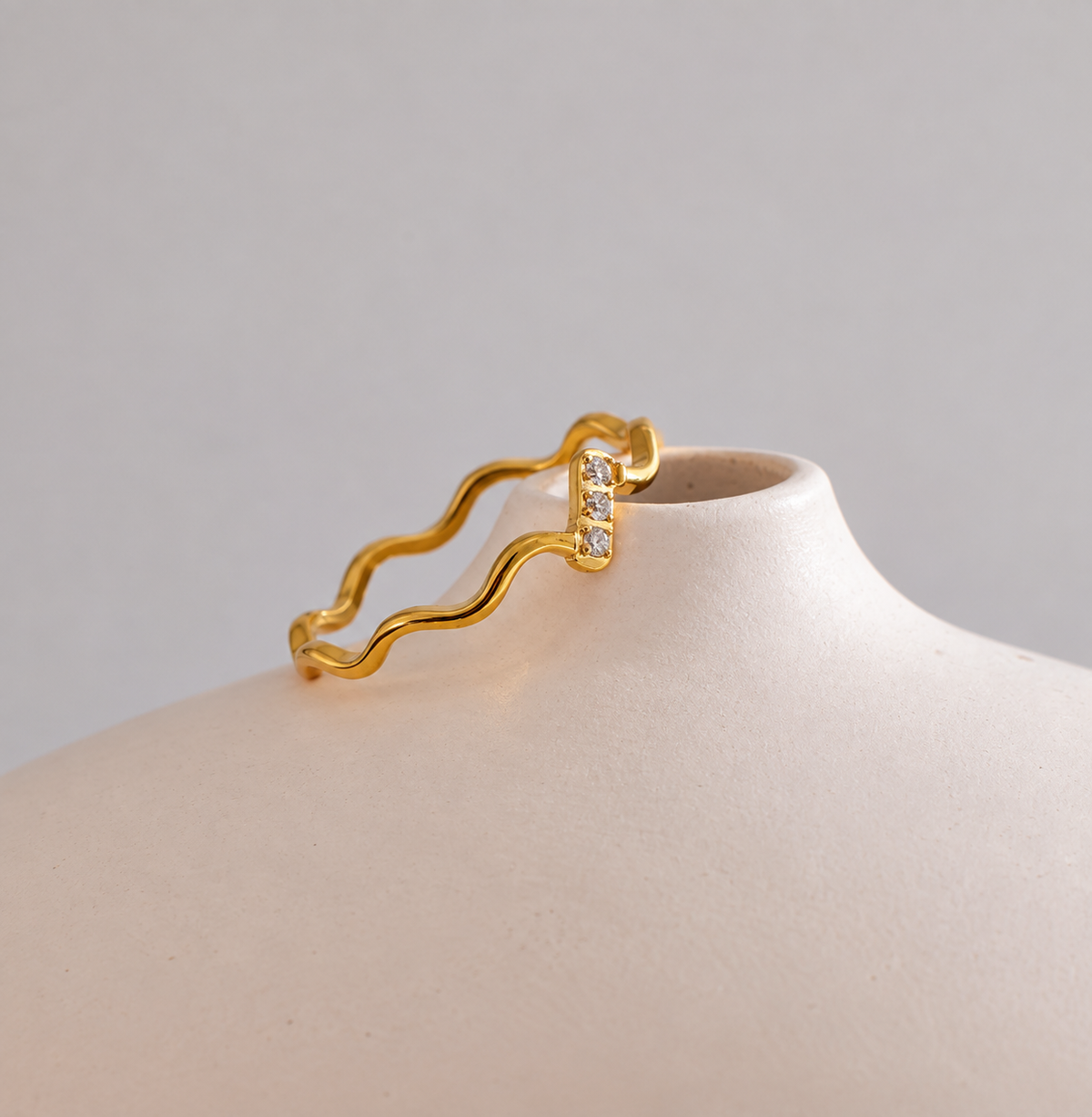 Kiara Wavy CZ Ring