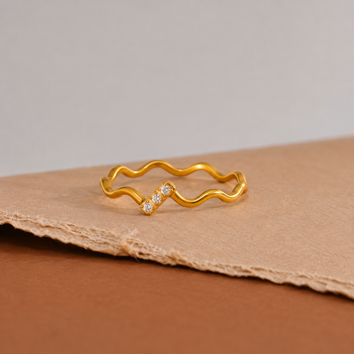 Kiara Wavy CZ Ring
