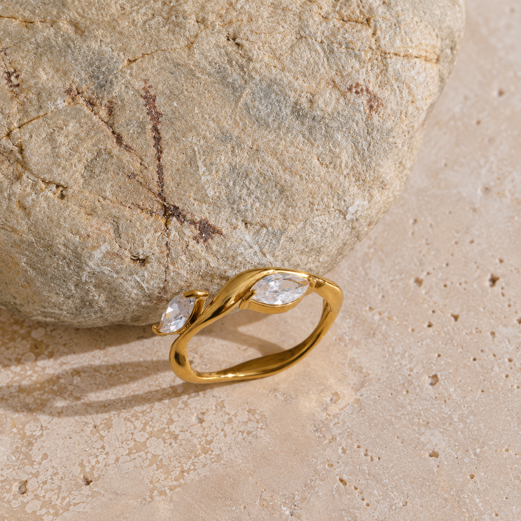 Kiara Double Pear Stone Crossover Ring