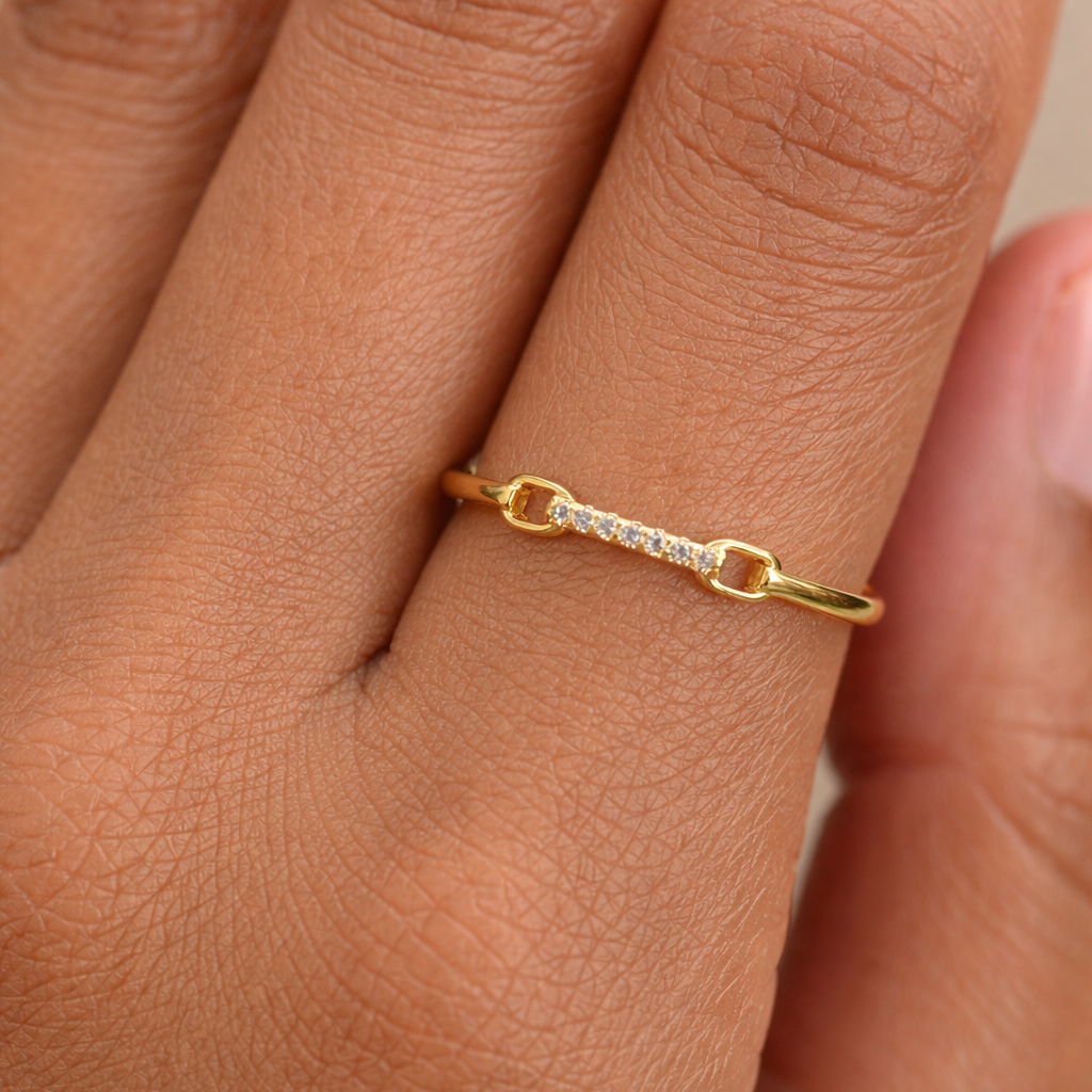 Avyra Band CZ Stone Ring