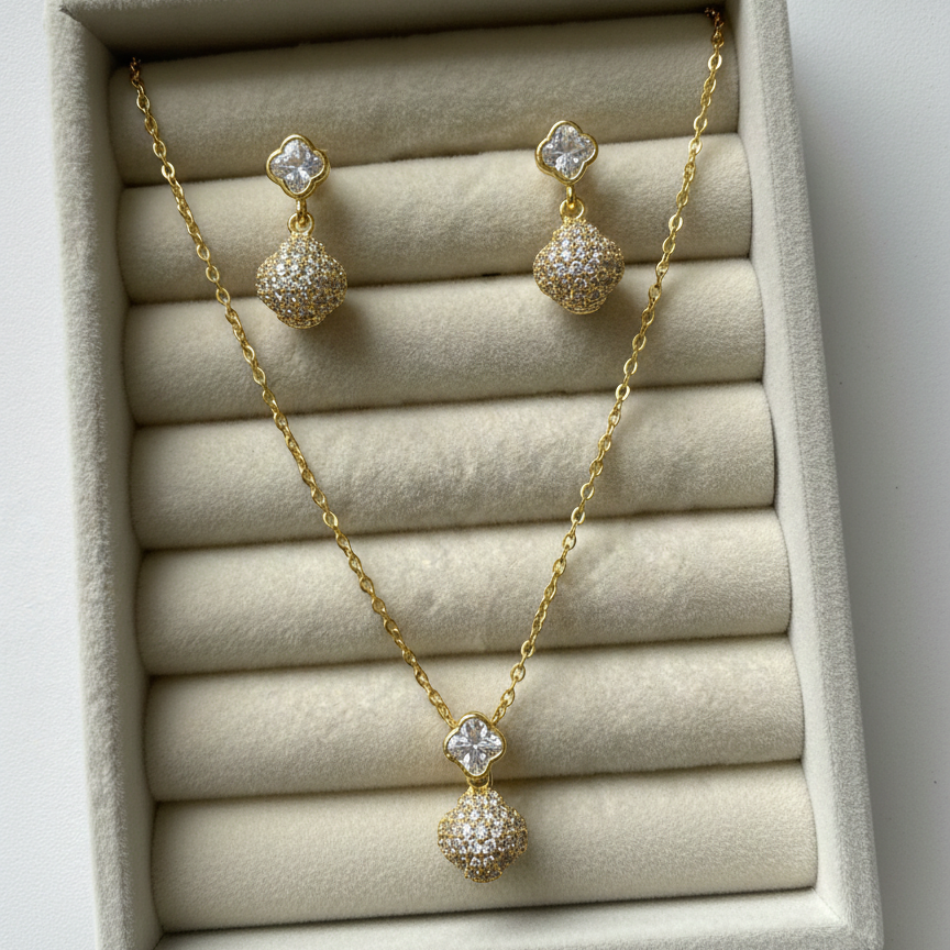 Isyelle Set