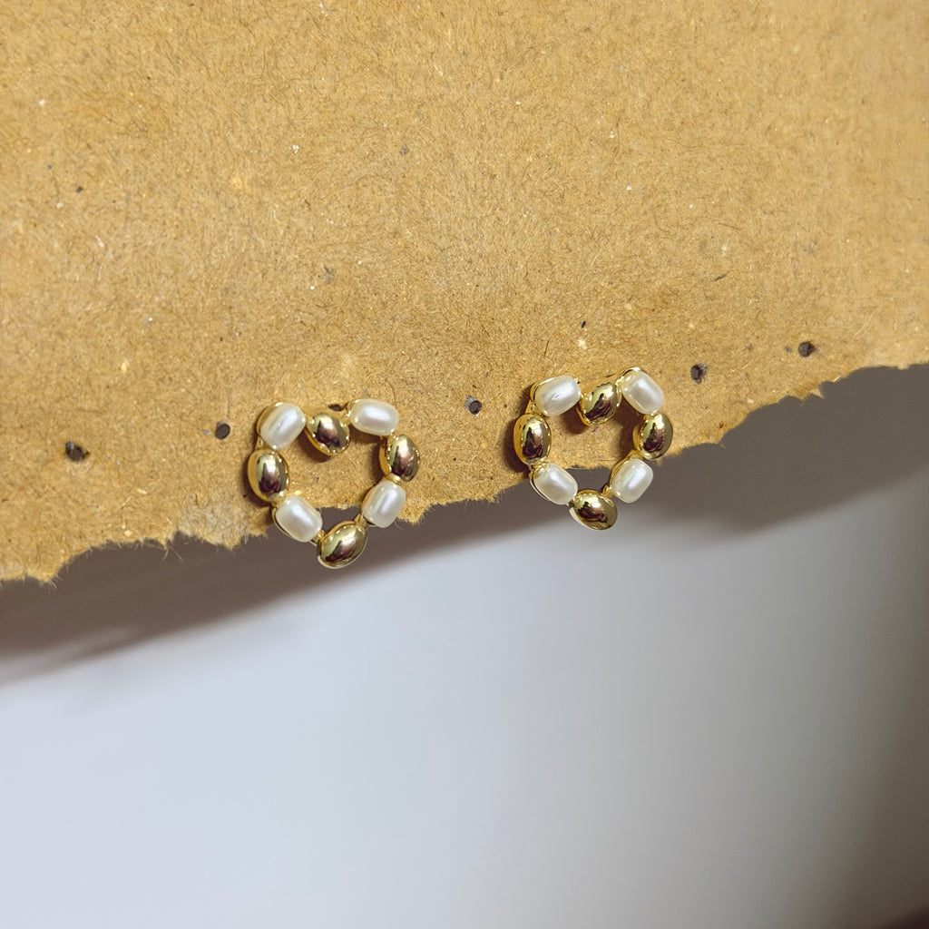 Mila Gold & Pearl Heart Hoop Earrings